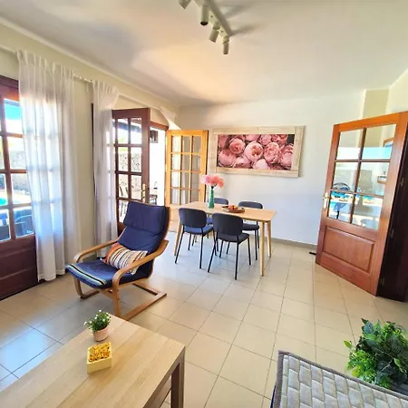 Adel, Oasis De Paz Con Piscina Climatizada * プラヤ・ブランカ